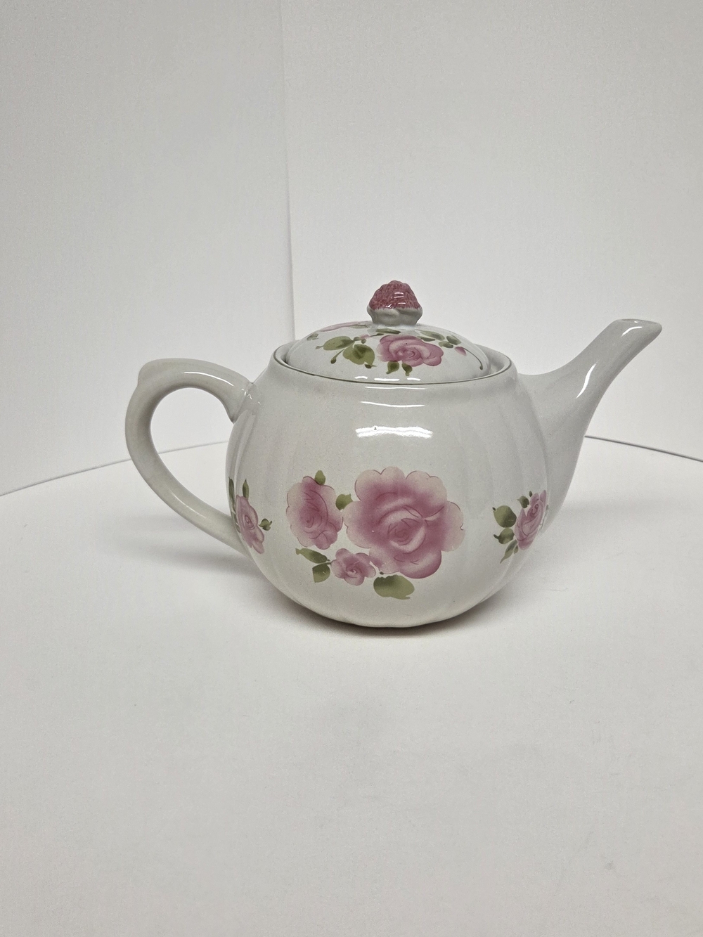 Gibson Pink Rose Ceramic Teapot. #0221